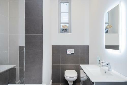 Corporate & Contractor Short Stay Accommodation By King Square Apartments
