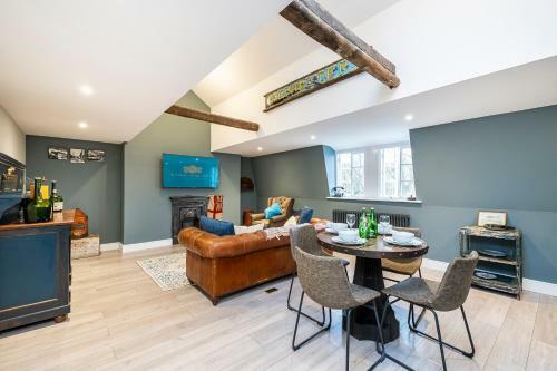 Corporate & Contractor Short Stay Accommodation By King Square Apartments