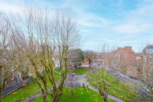 Corporate & Contractor Short Stay Accommodation By King Square Apartments