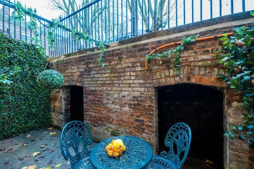 Corporate & Contractor Short Stay Accommodation By King Square Apartments