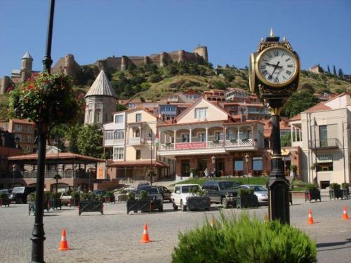 A Class Apartments In Old Tbilisi Shardeni