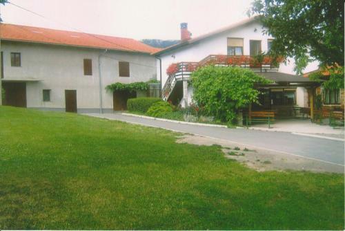 Agroturismo Janezinovi House