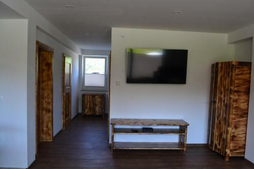 Glamping And Apartments Zgornja Dobrava