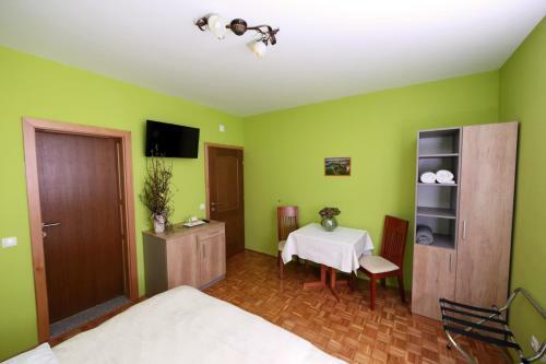 Bed & Breakfast Sobe Grabar