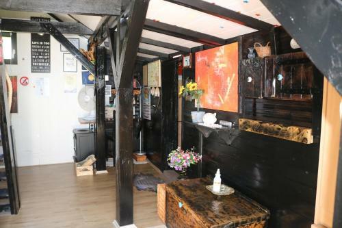 Frenk Cottage 5 Km From The Airport