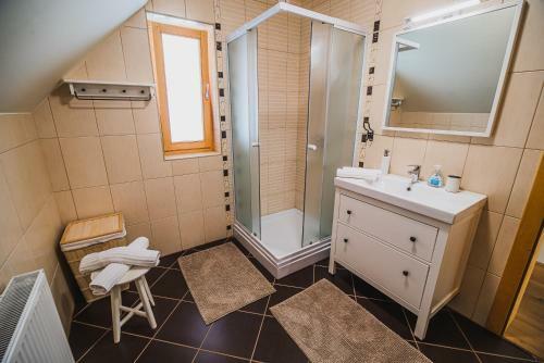 Hostal Farm Stay ?urej
