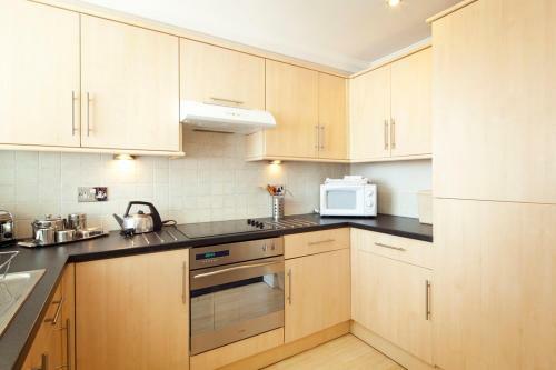 Queens Mansions: Hesketh Apartment