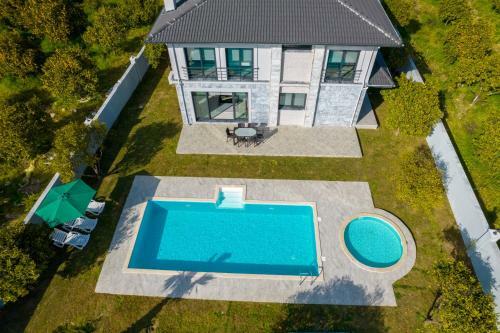 Villa Tanem Atakoy Daily Weekly Rentals