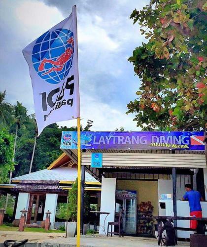 Hotel Thanya Beach Resort
