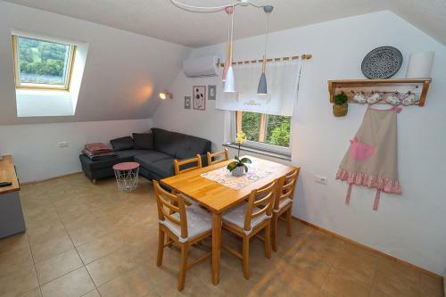 Apartments Laznica