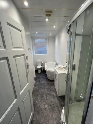 Friends House, Hot Tub, Sleeps 8