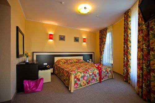 Elizium Park Hotel