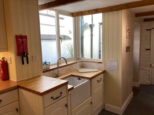 Stones Throw Cottage