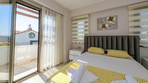 Amore 2 - 4 Bedroom Villa In Hisaronu
