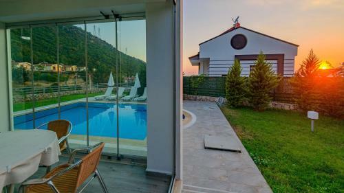 Amore 2 - 4 Bedroom Villa In Hisaronu
