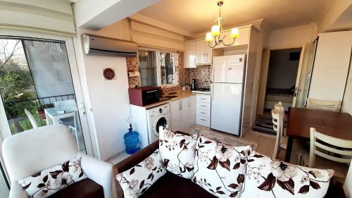 Gala Mini Apart