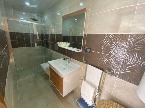 Beautiful Apart In �al?? Area