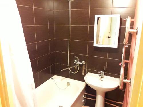 Apartamento 1-bdrm Appartment Ahsarova (4 People)