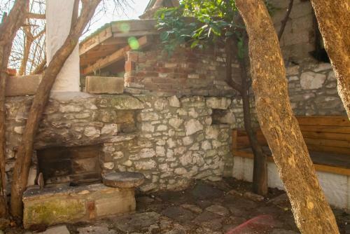 Captivating House With Backyard Authentic Design In Urla, Izmir