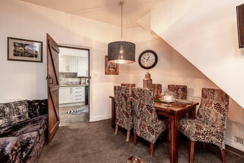 Quadrant Cottage