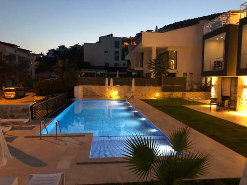 Stone House Apart 2 In Kalkan Mit Poolterrasse
