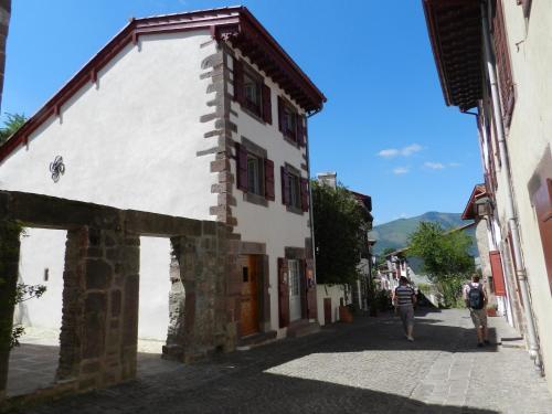 Hostal Gite Azkorria