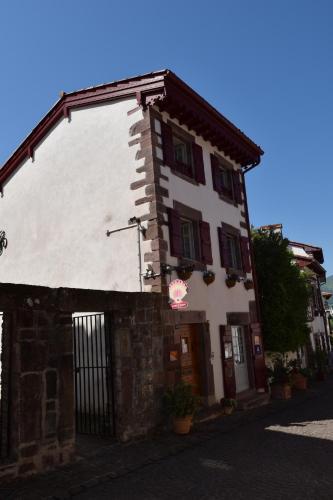 Hostal Gite Azkorria