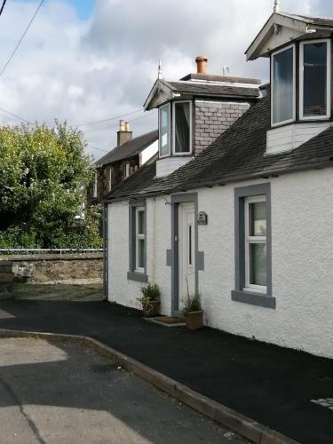 Rose Cottage Book 7 Nights Get One Night Free