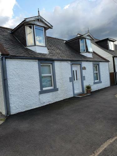 Rose Cottage Book 7 Nights Get One Night Free