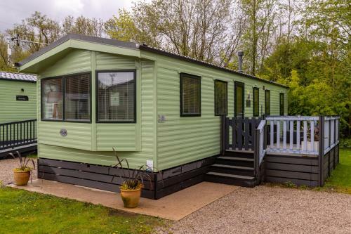 Inside No 9 Retreat Carnforth