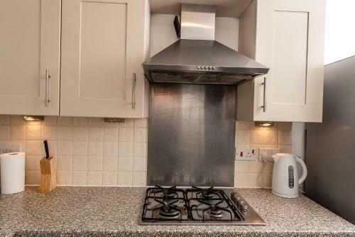 The Sky View-elegant Two Bedroom Family Apartment