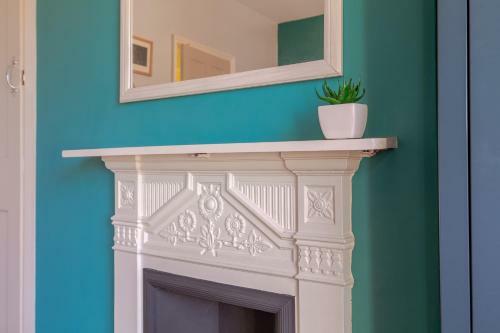 2 Bed House In Chesterton