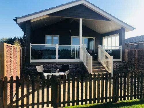 Waterside Lodges Cambridge