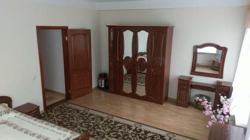 Sviatoshyn Aparthotel