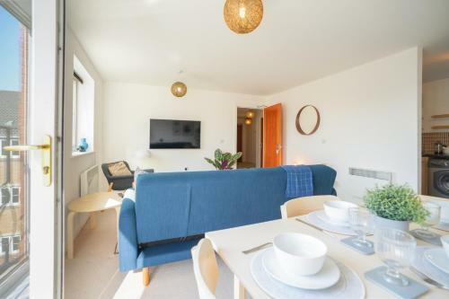 Rowsby Court - Stylish Apartment With Private Parking