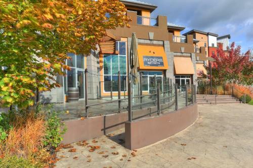 Apartamentos Playa Del Sol Resort - Vacation Rentals