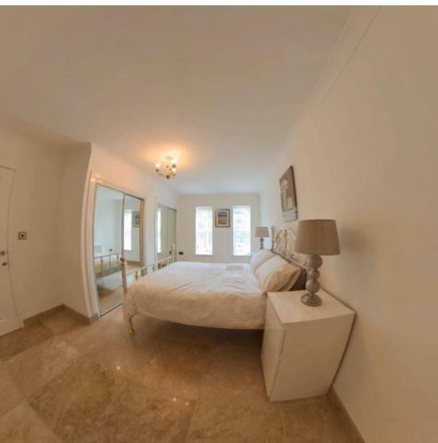 Rowan House Bed & Breakfast & Self Contained Self Catering Apartment