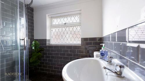 4-bedroom Detached House In Blackwell