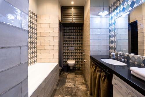 Eco Apartments In French Quarter