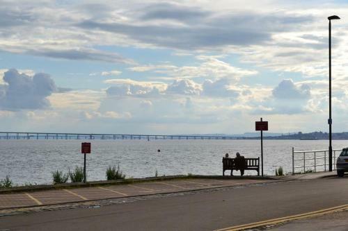 Fishermans Flat - River View Holiday Home