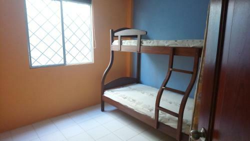 Hotel Beach House In Punta Carnero Salinas / Casa