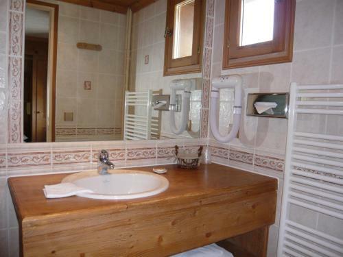 Hotel Le Caprice Des Neiges H�tels-chalets De Tradition
