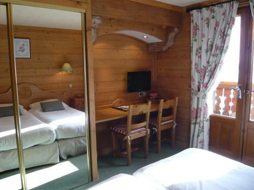 Hotel Le Caprice Des Neiges H�tels-chalets De Tradition