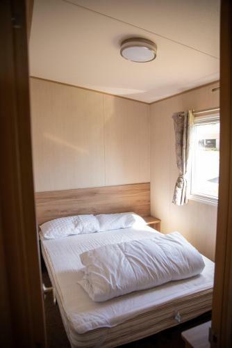 Devon Cliffs Holiday Home