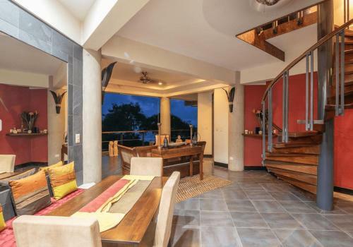Villa Perezoso Luxury Mansion