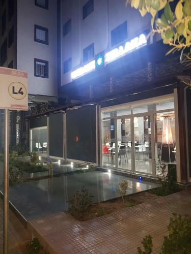 Hotel Zellaka H�tel & Caf�