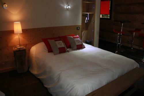 Hotel Les Chalets De Maramour