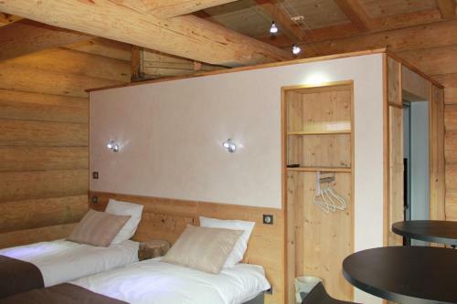 Hotel Les Chalets De Maramour