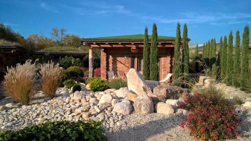 Hotel Les Chalets De Maramour