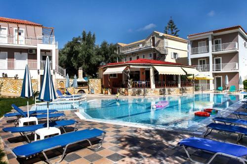 Amoudi Studios Apartments Hotel